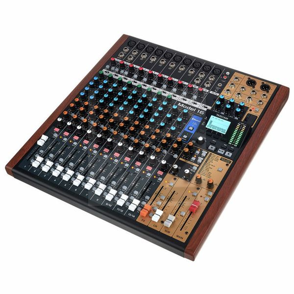Image Tascam Model 16