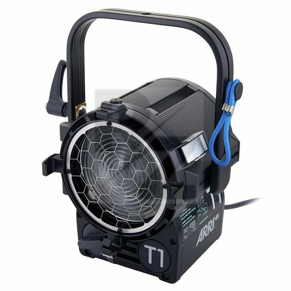 Image ARRI True Blue T1 Man bk