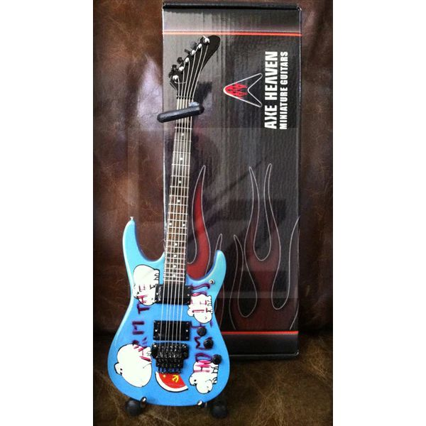 Axe Heaven Tom Morello Arm The Homeless Image Axe Heaven Tom Morello Arm The Homeless