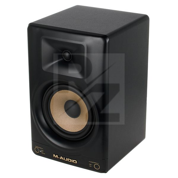 Image M-Audio Forty Sixty